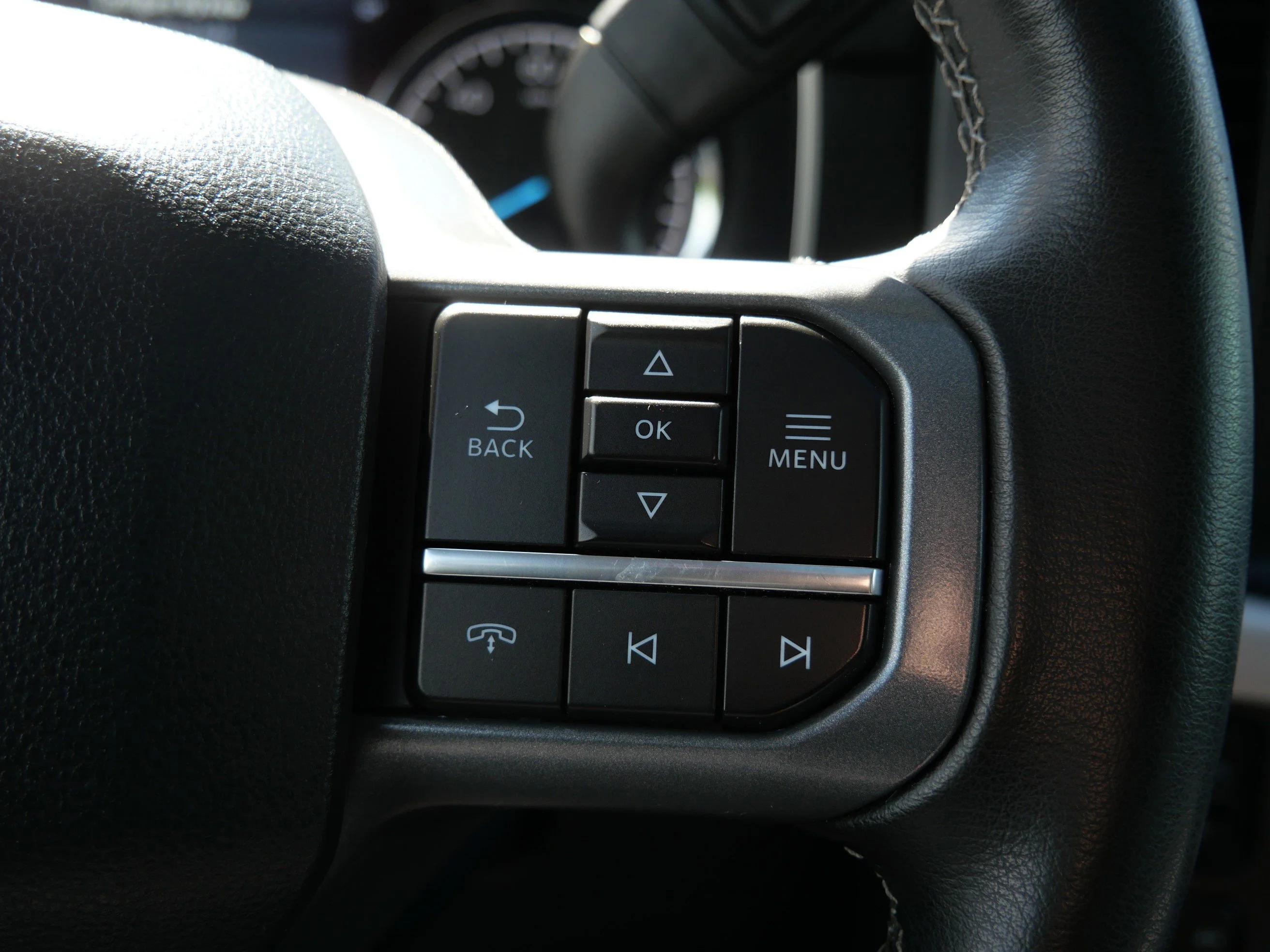 Certified Used 2023 Agate Black Metallic Ford XLT image 27