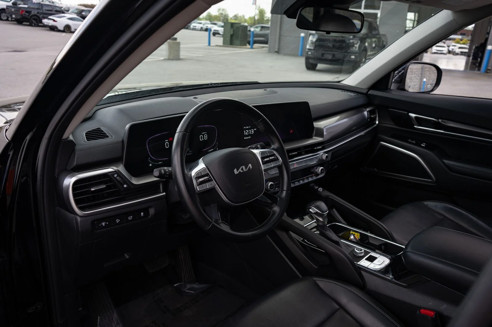 Used 2025 Ebony Black Kia S image 13