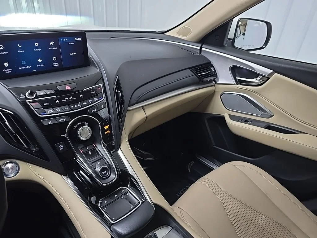Used 2019 White Acura Technology Package image 26