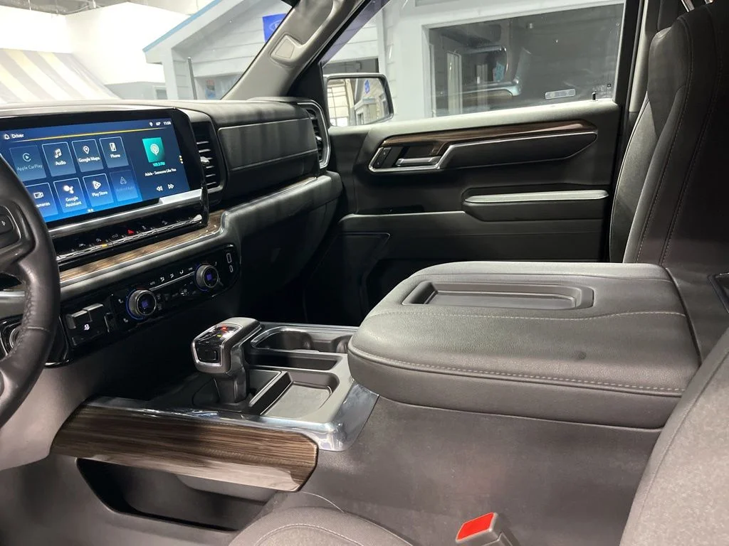 Used 2022 Ash Chevrolet LT Trail Boss image 15