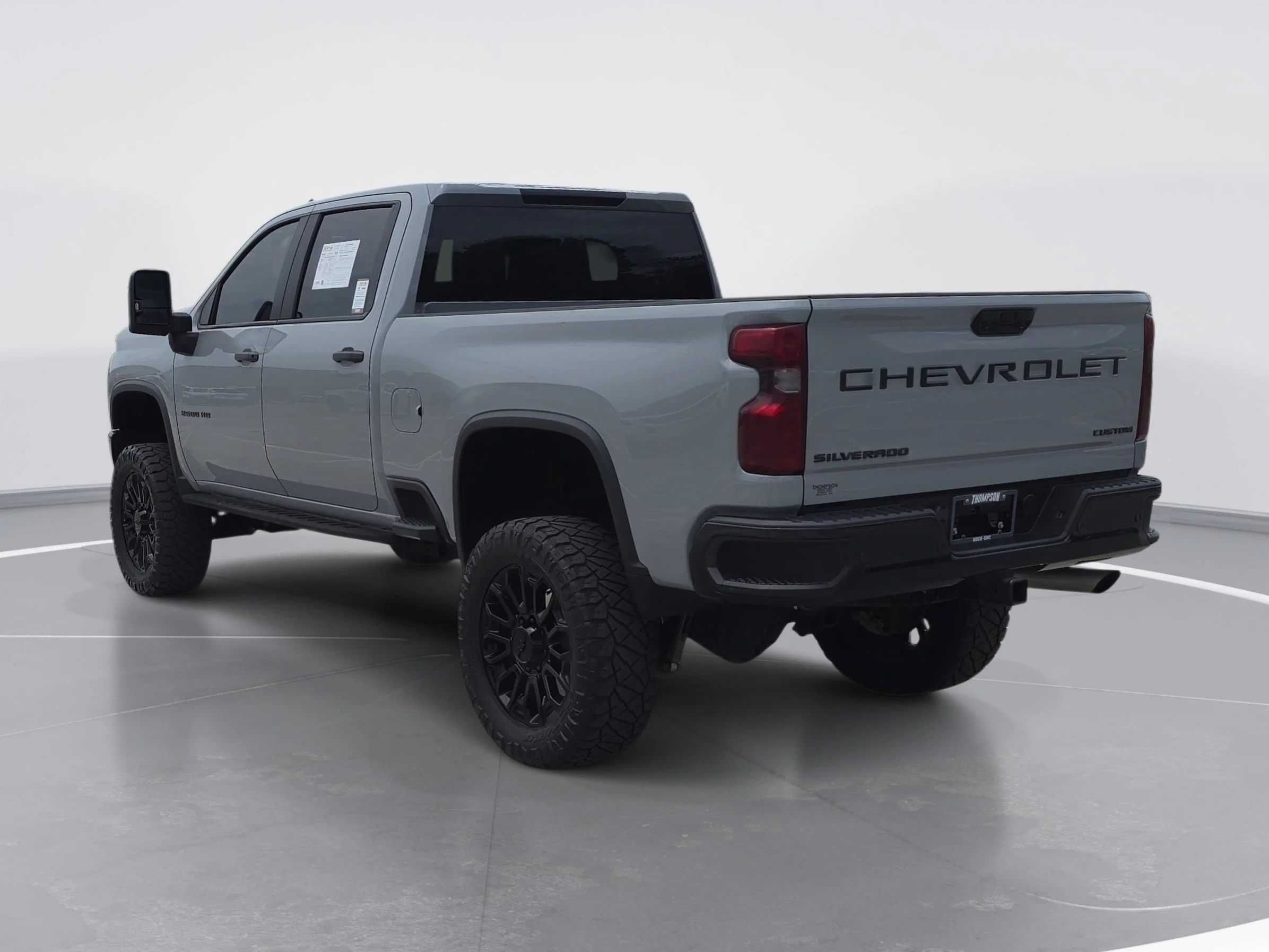 Used 2024 Slate Gray Metallic Chevrolet Custom image 5
