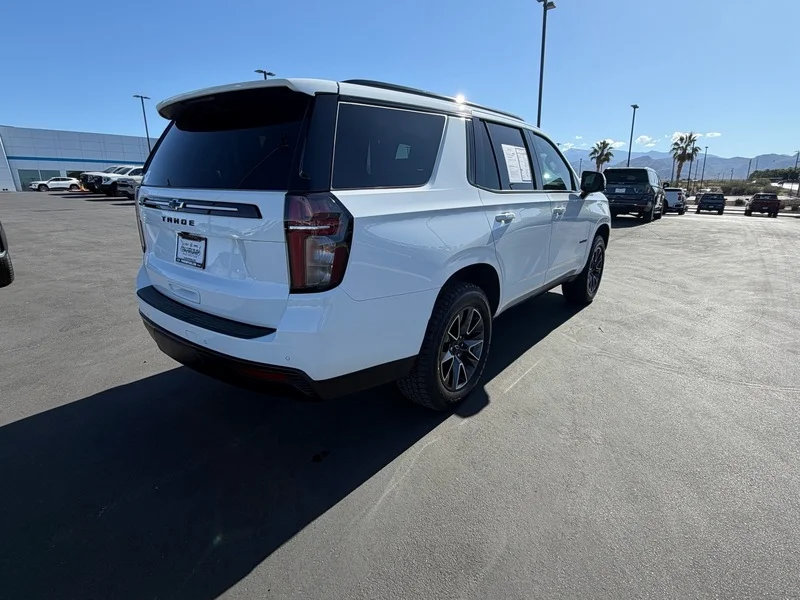 Used 2024 Summit White Chevrolet Z71 image 3