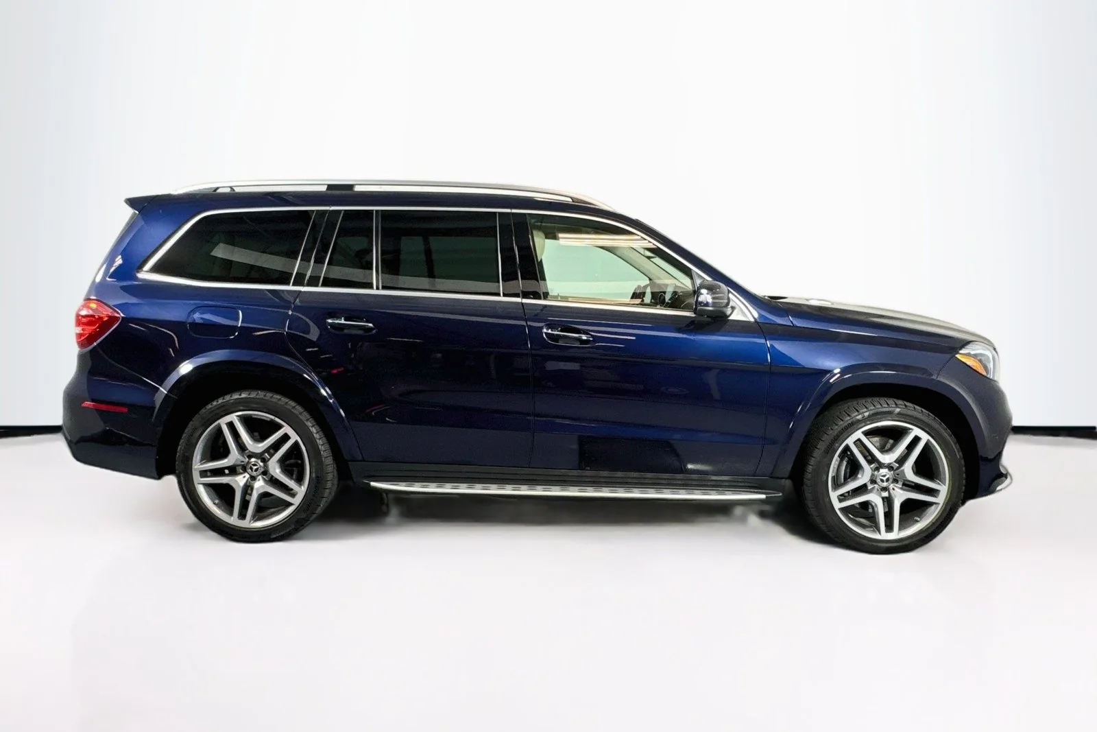 Used 2019 Lunar Blue Metallic Mercedes-Benz GLS 550 image 4