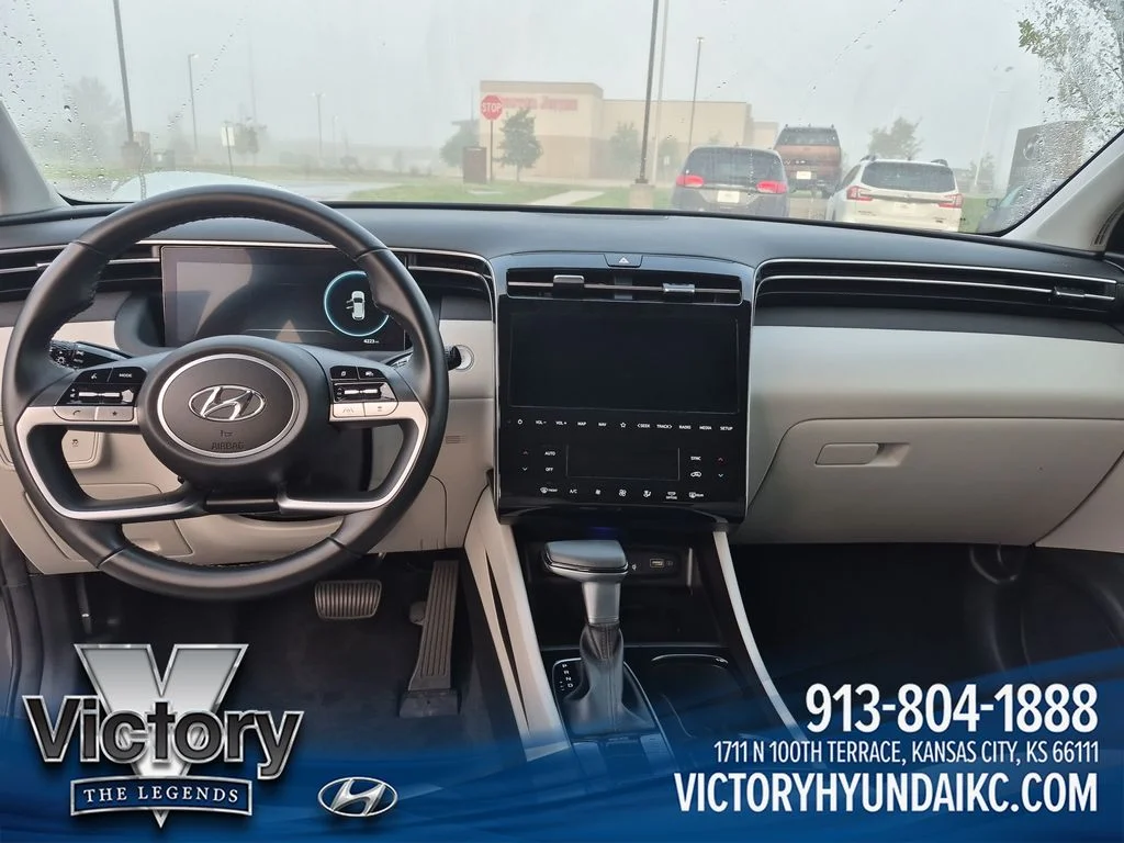 Used 2024 Gray Hyundai SEL image 12