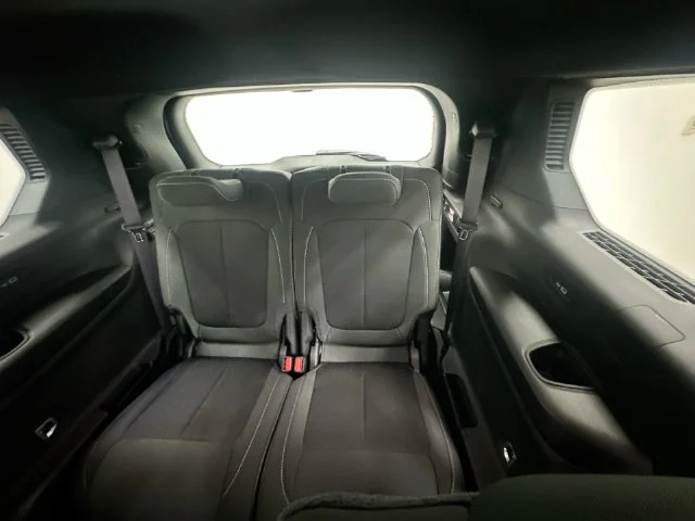 New 2026 Bright White Clear-Coat Exterior Paint Jeep Laredo X image 33
