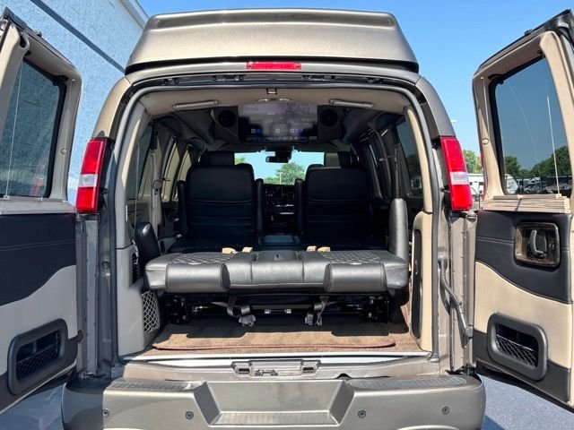 Used 2025 Special Exterior Color GMC Explorer Limited SE image 12