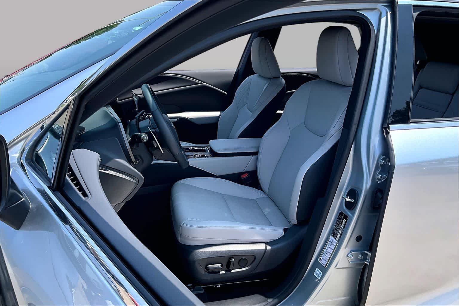 Used 2026 Iridium Lexus Premium image 7