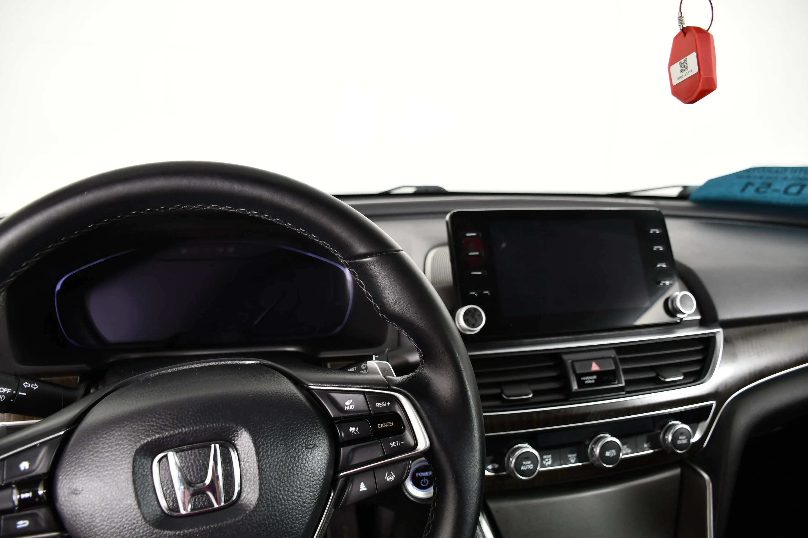 Used 2021 Platinum White Pearl Honda Touring image 10