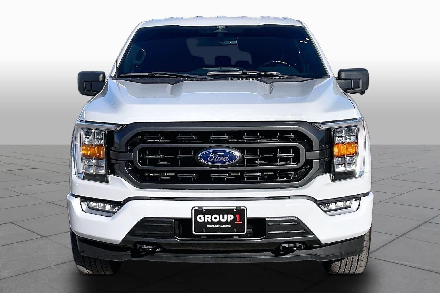 Used 2023 Avalanche Gray Ford XLT image 4