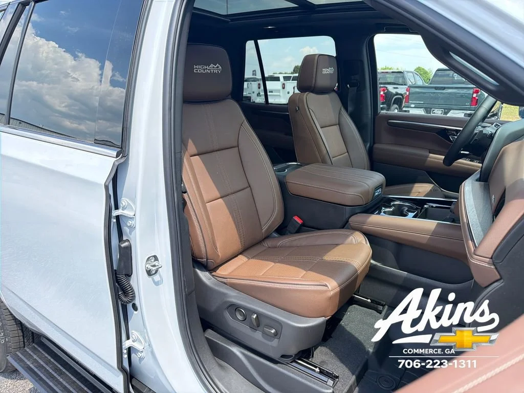 New 2026 Polar White Tricoat Chevrolet High Country image 22