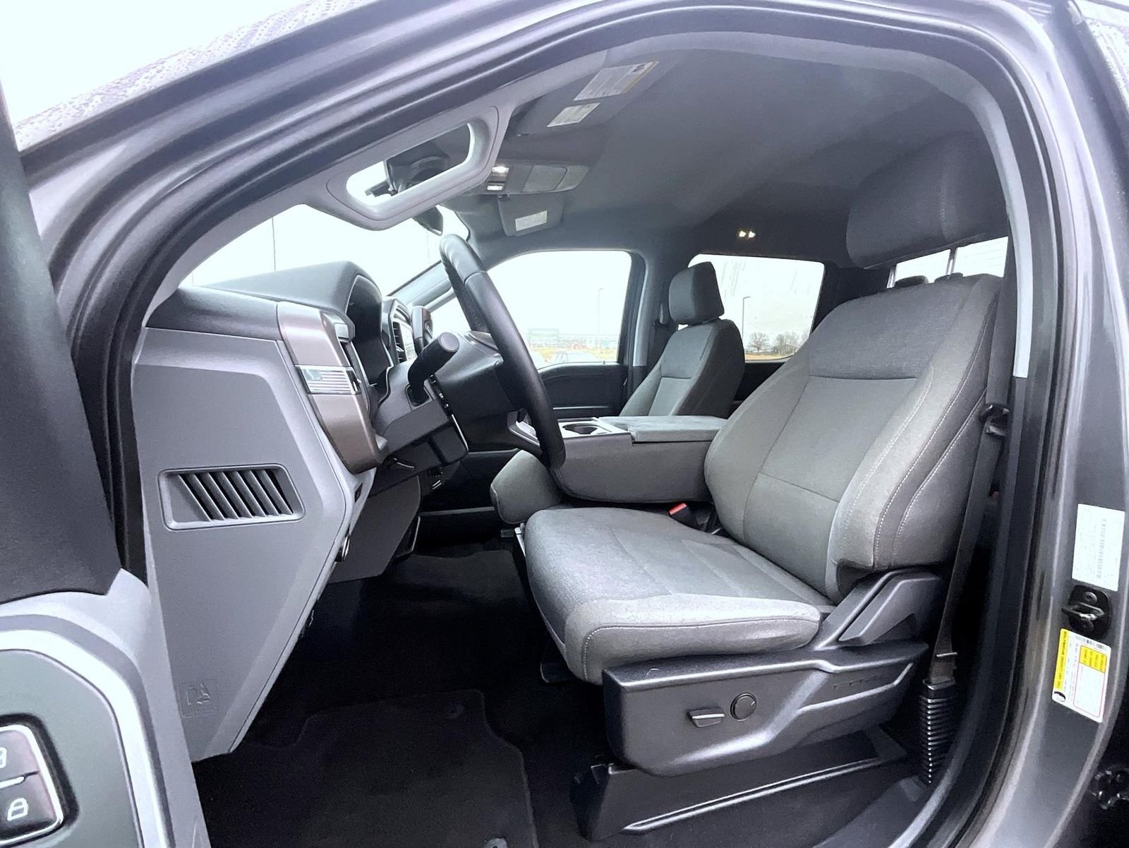 Used 2025 Gray Ford XLT image 10