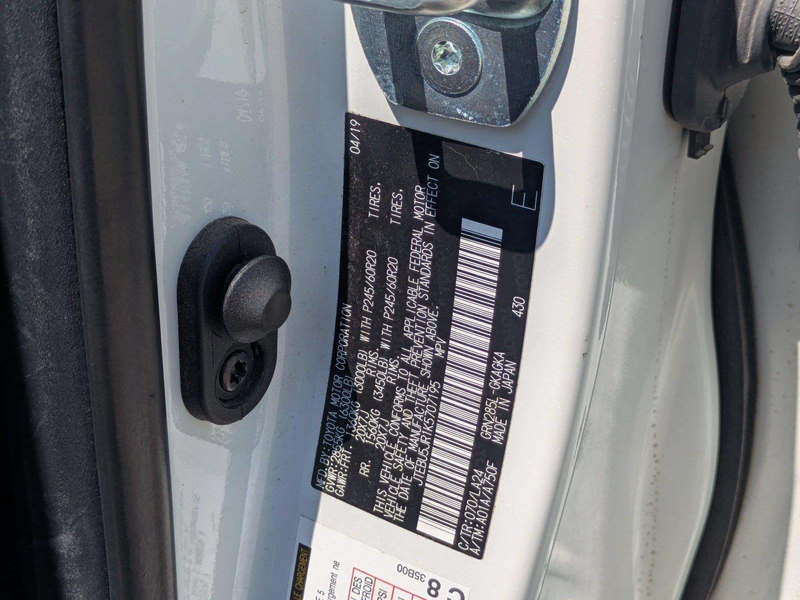 Used 2019 Blizzard Pearl Toyota Limited image 10