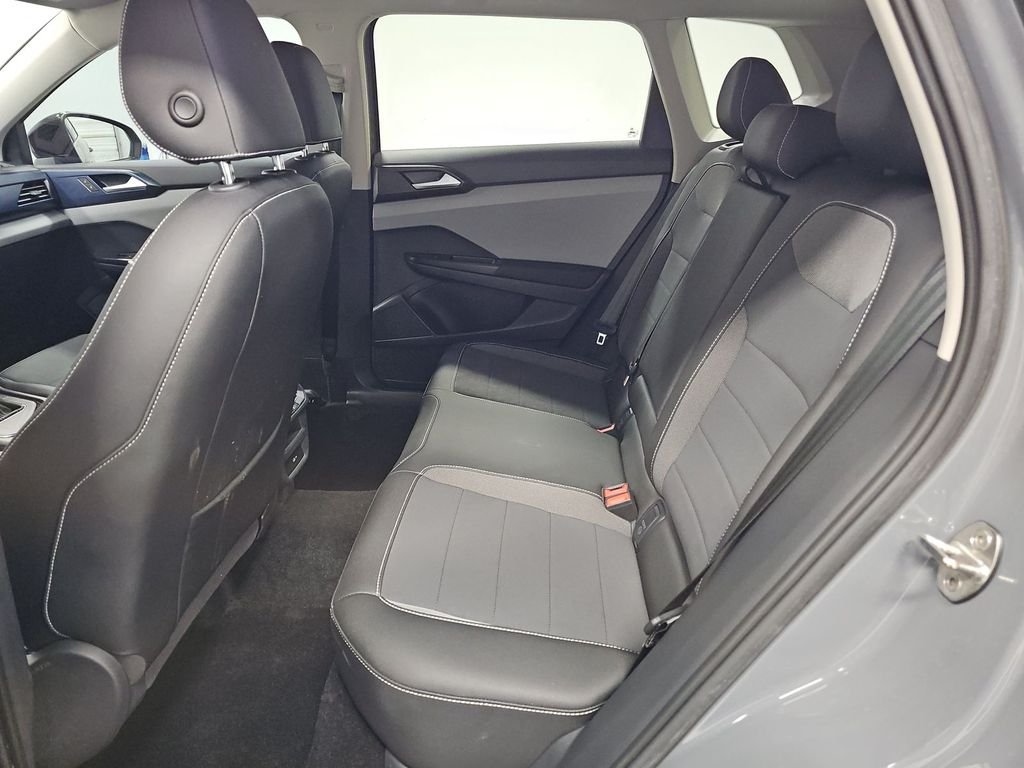 Used 2023 Gray Volkswagen 1.5T SE image 10