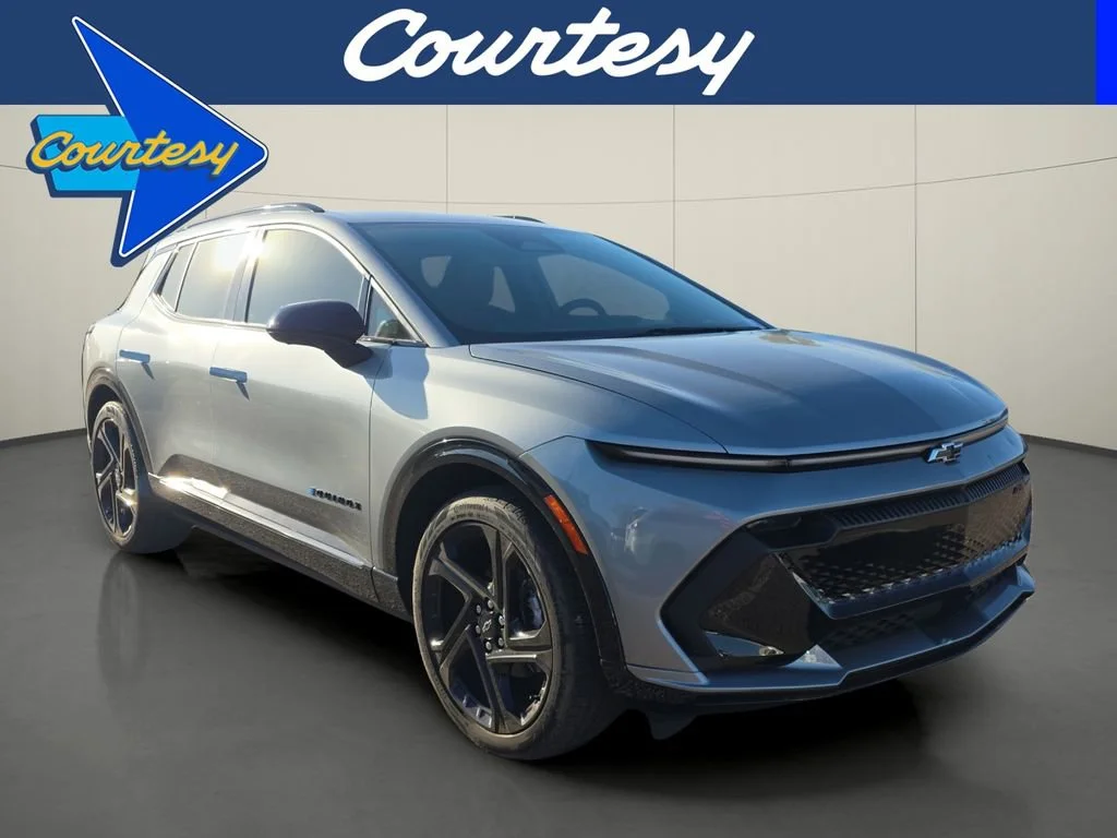 2024 Chevrolet Equinox EV 2RS FWD's photo