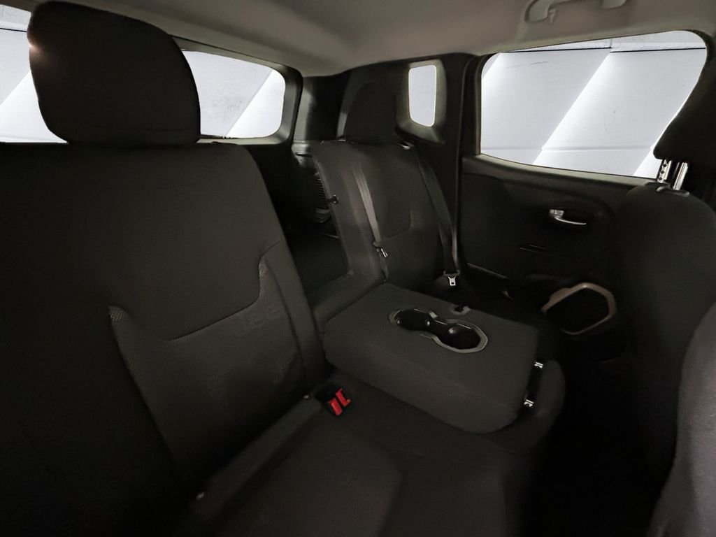 Used 2017 Black Jeep Latitude image 16