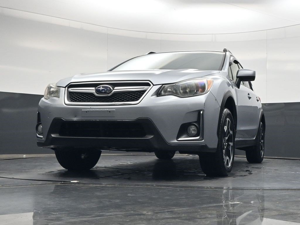 Used 2017 Ice Silver Metallic Subaru Premium image 27
