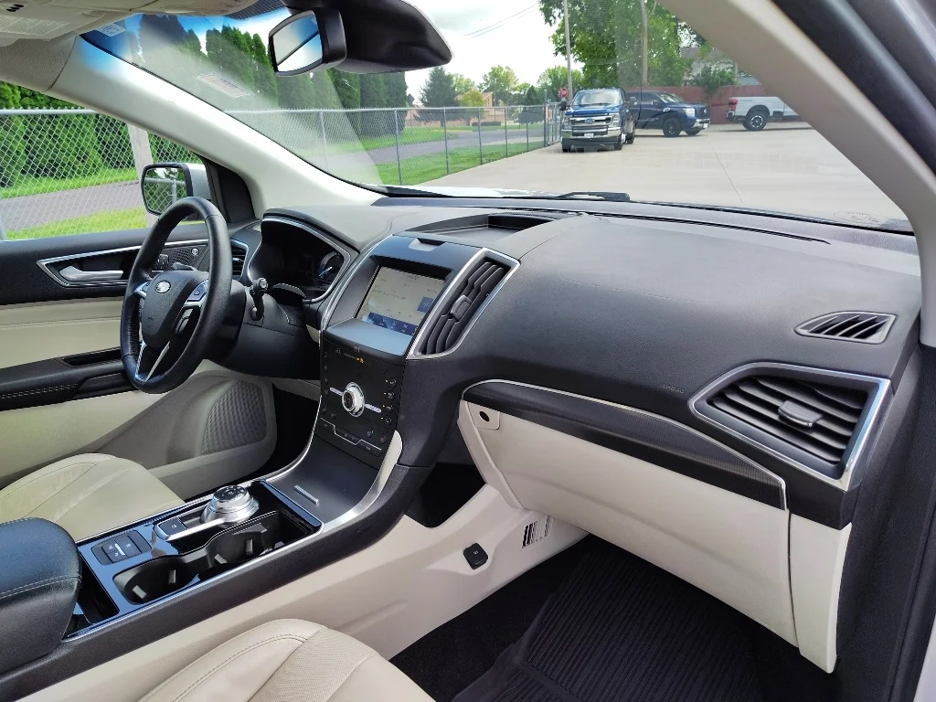 Used 2020 Iconic Silver Metallic Ford Titanium image 14