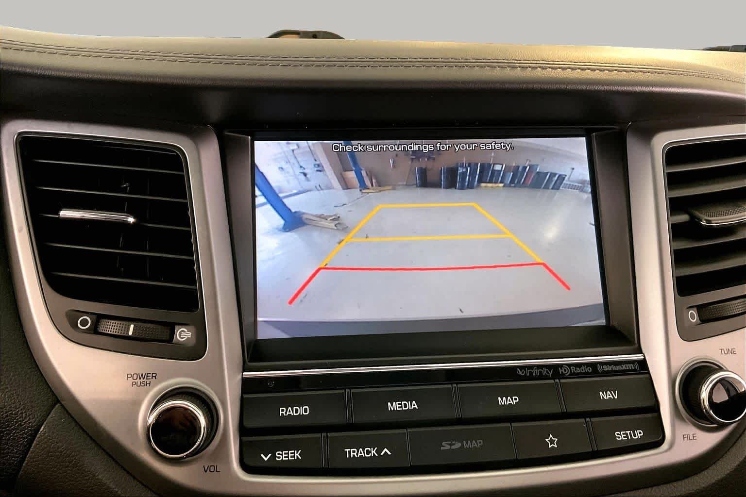 Used 2018 Molten Silver Hyundai SEL Plus image 26