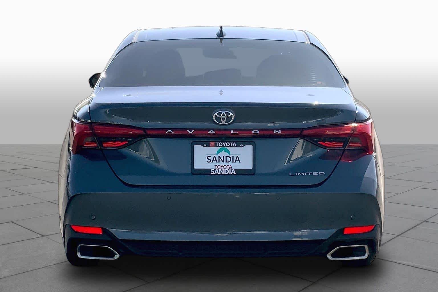 Pre-Owned 2019 Toyota Avalon Limited