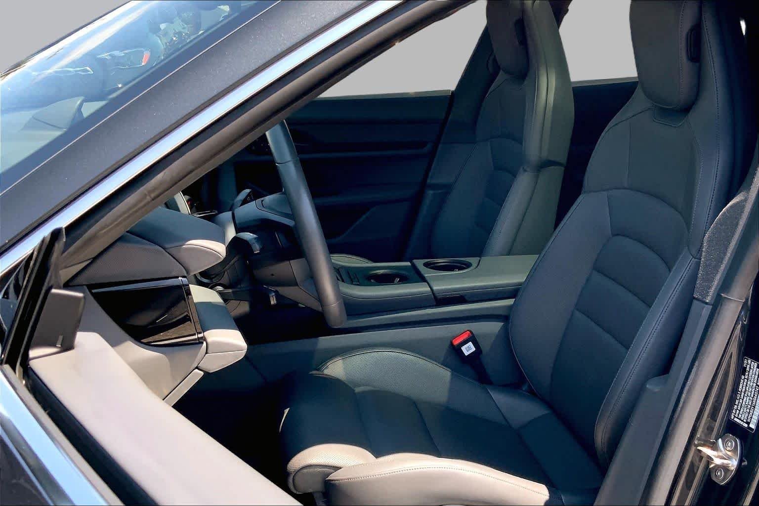 Pre-Owned 2022 Porsche Taycan 4S