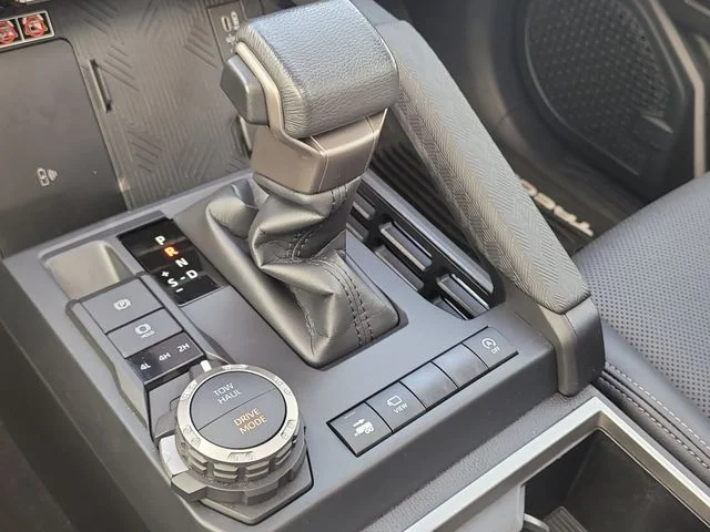 Used 2024  Toyota Limited image 27
