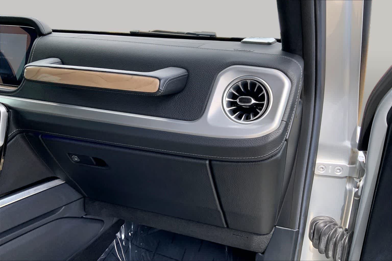 Used 2019 Iridium Silver Metallic Mercedes-Benz G 550 image 17