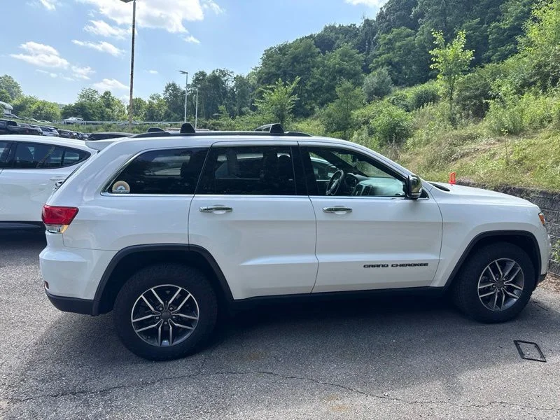 Used 2019 White Jeep Limited image 8