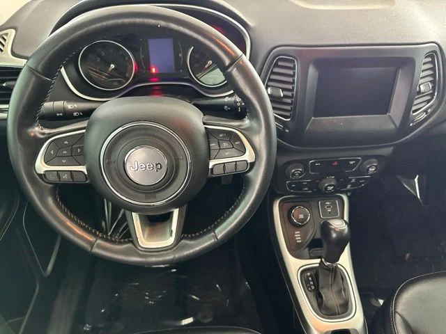 Used 2020 White Jeep Latitude image 22