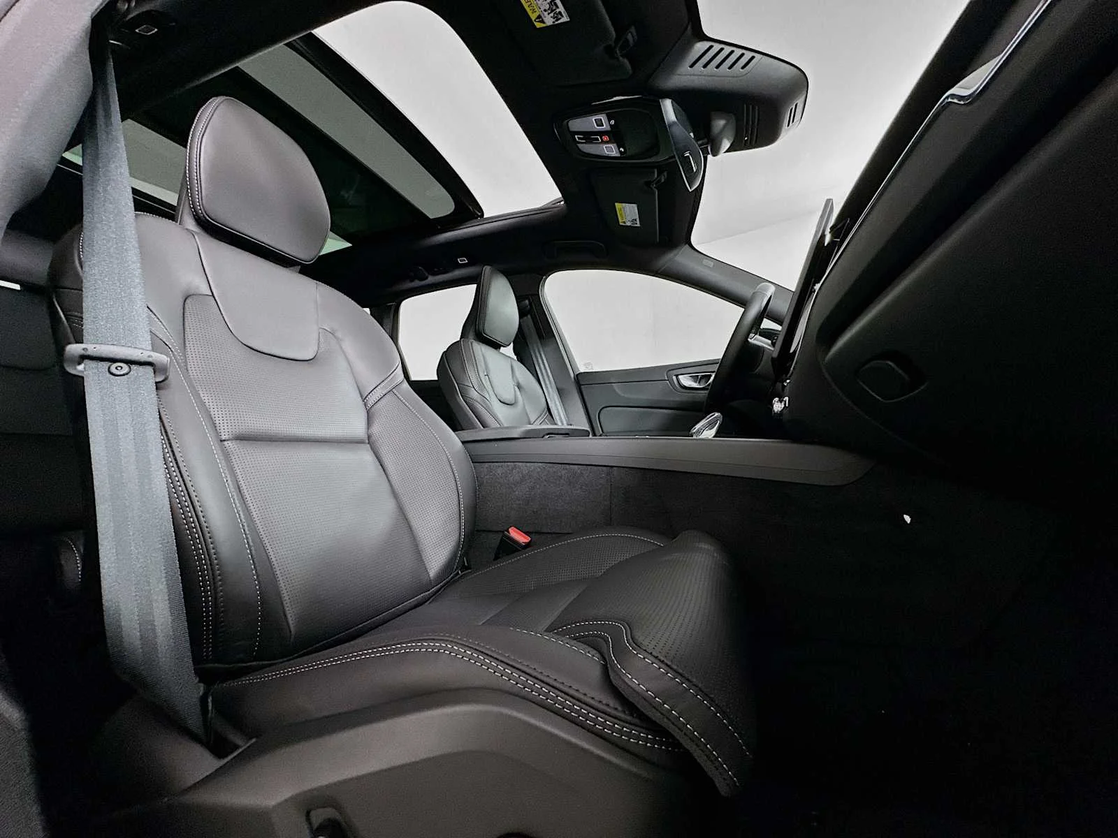 New 2026 Crystal White Volvo Ultra image 26