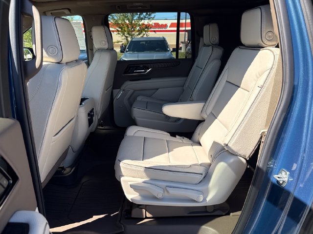 2026 GMC Yukon XL Denali - Photo 14