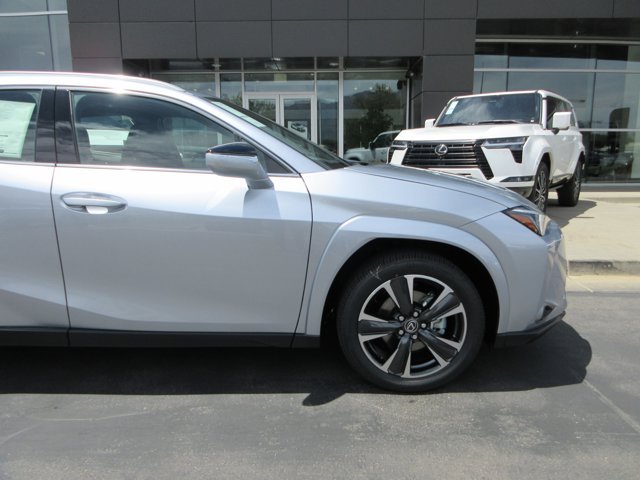 New 2026 Iridium Lexus 300h Premium image 19
