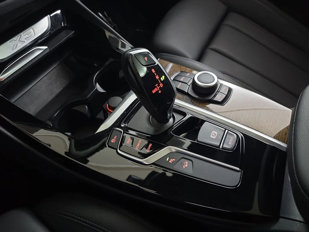 Used 2019 Silver BMW xDrive30i image 27
