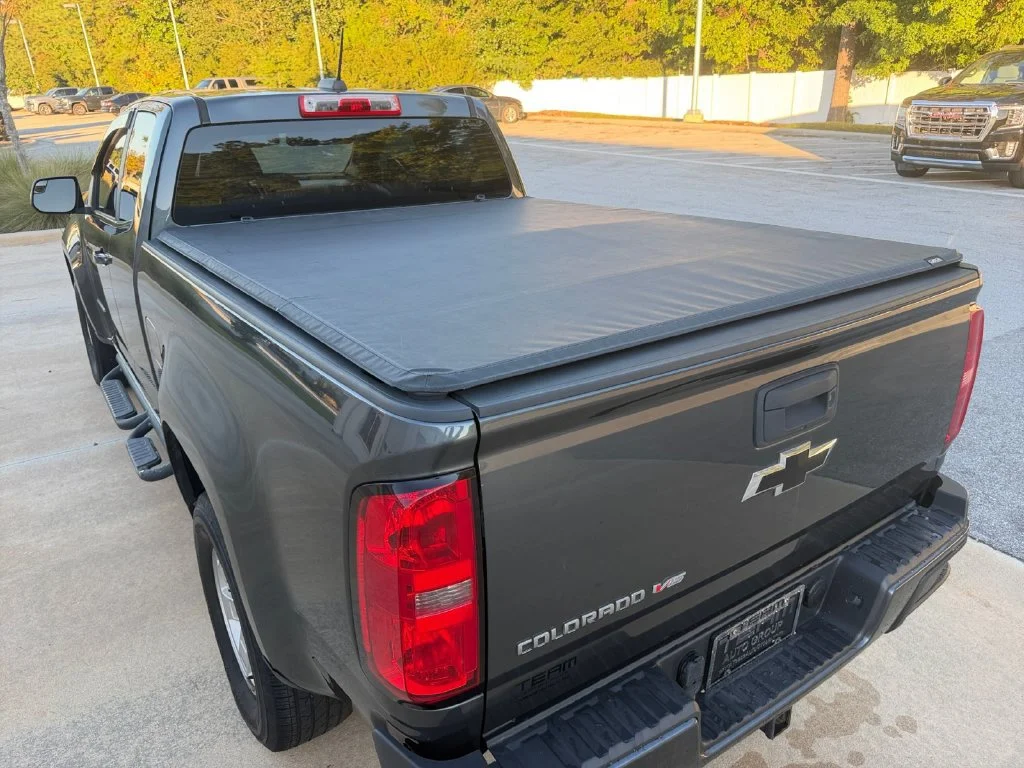 Used 2017 CYBER GRAY METALLIC Chevrolet 2WD WT image 27