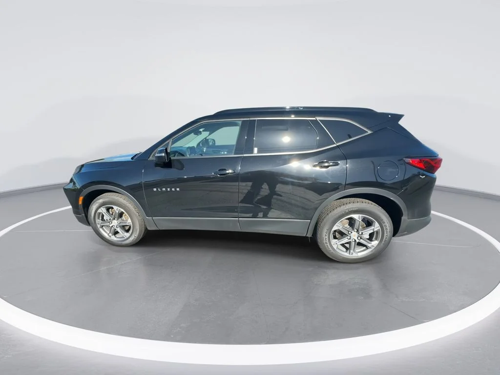 Used 2024 Black Chevrolet LT image 5