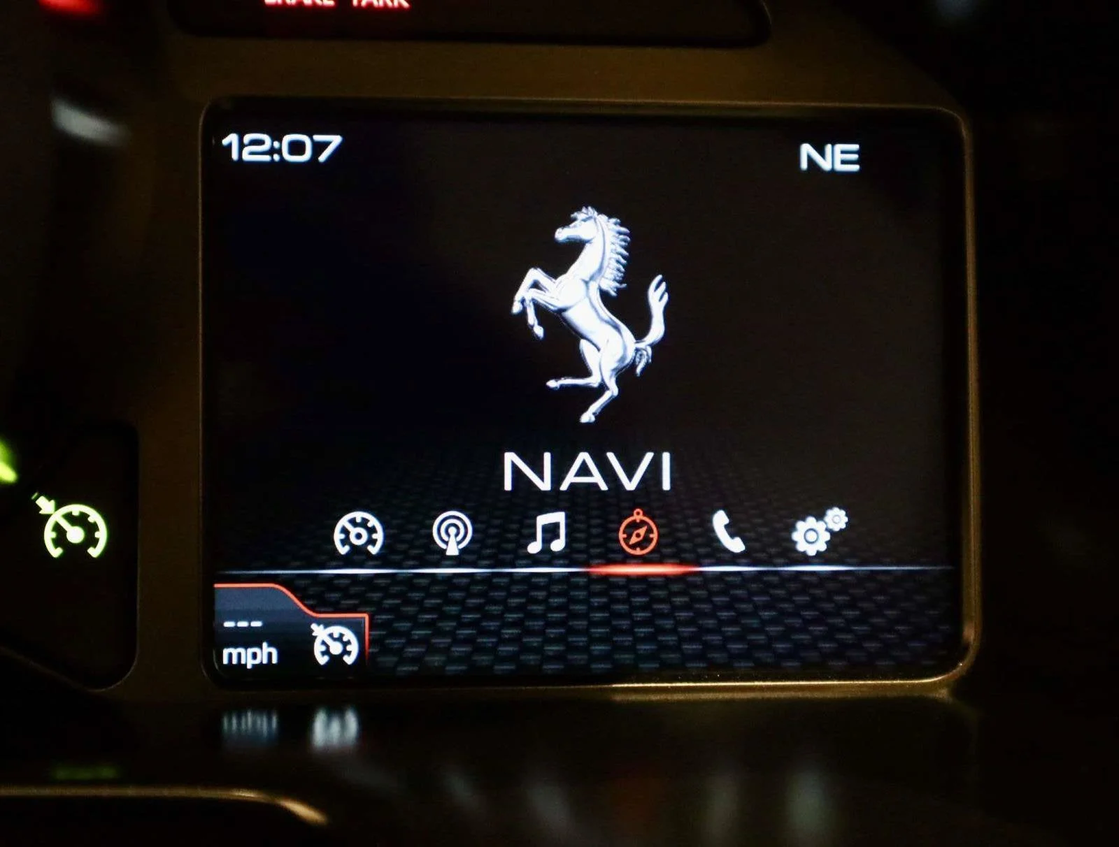 Certified Used 2018 Nero Ferrari  image 77