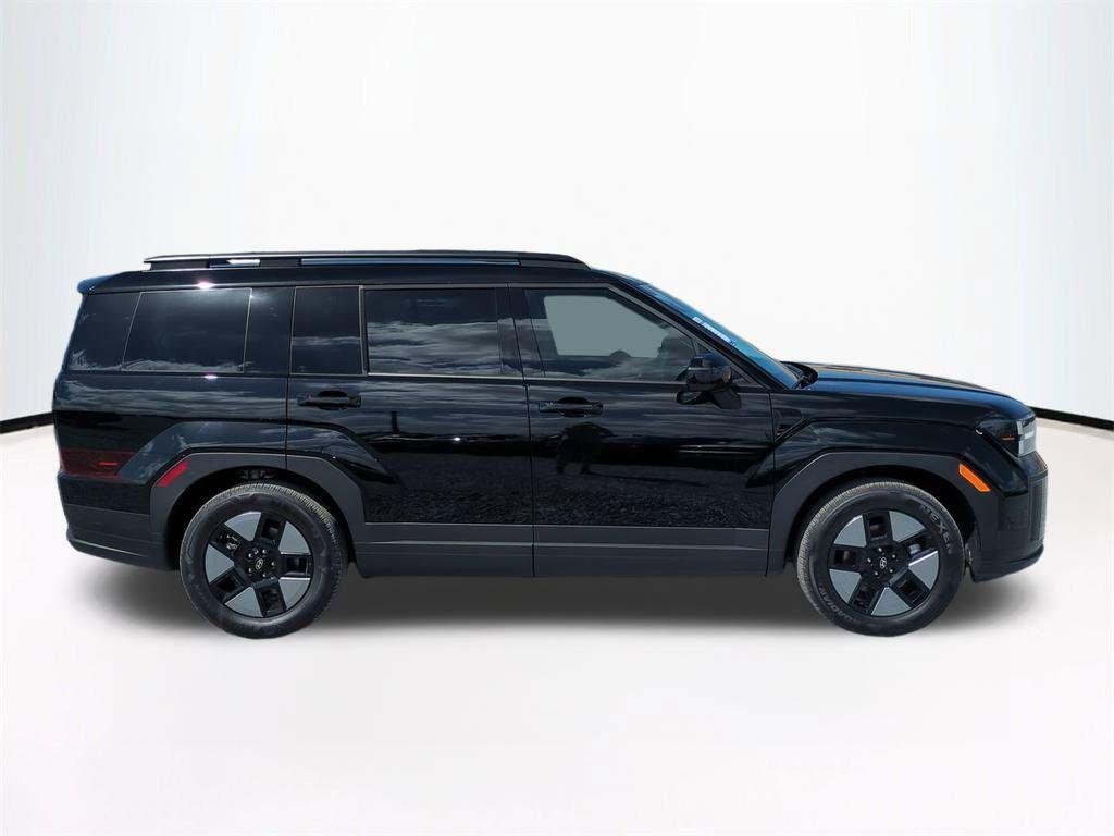 New 2026 Black Hyundai SEL image 4