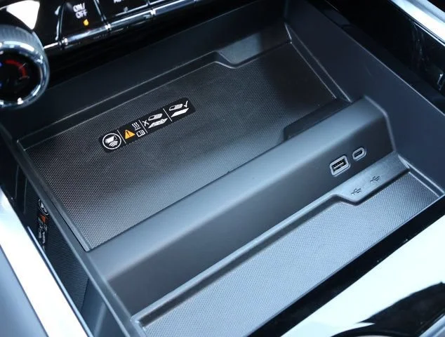 2026 Chevrolet Tahoe Z71 - Photo 21