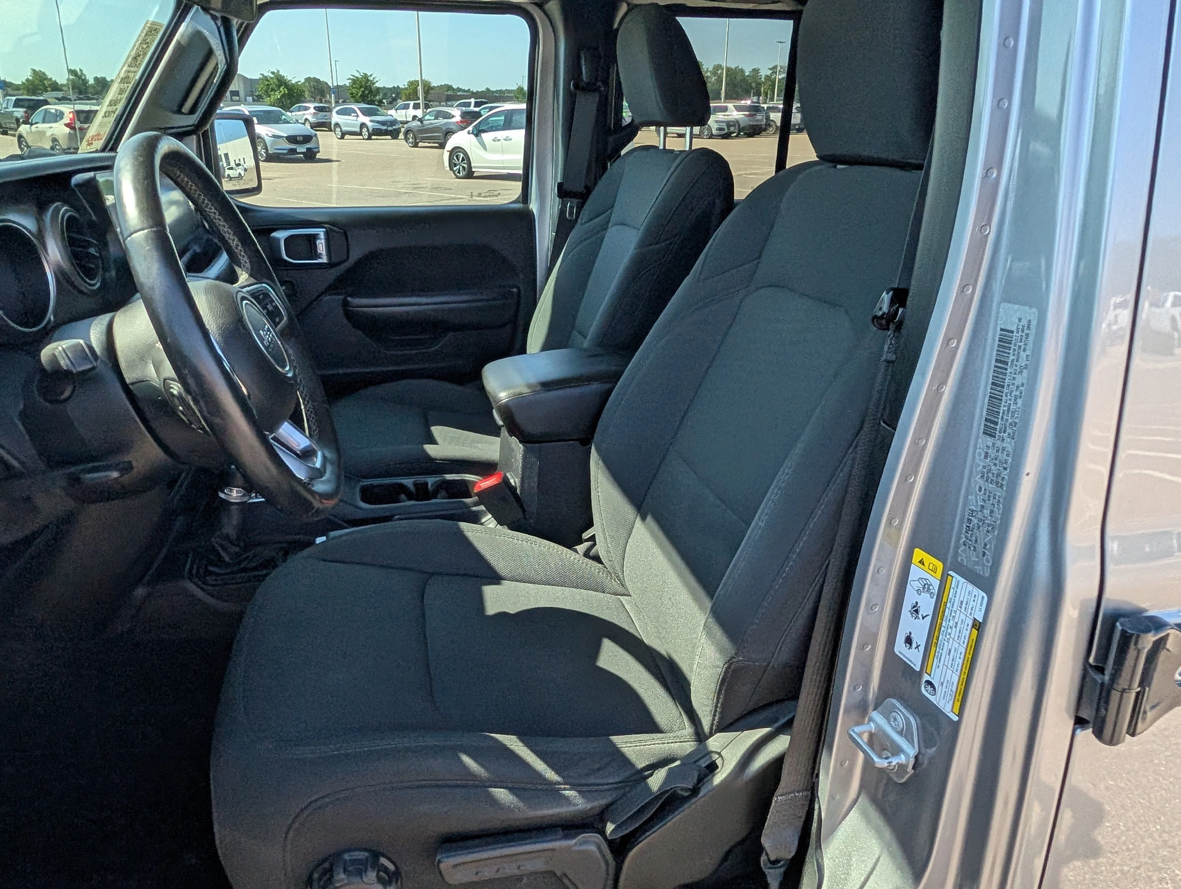 Used 2020 Billet Silver Metallic Clearcoat Jeep Sport S image 19