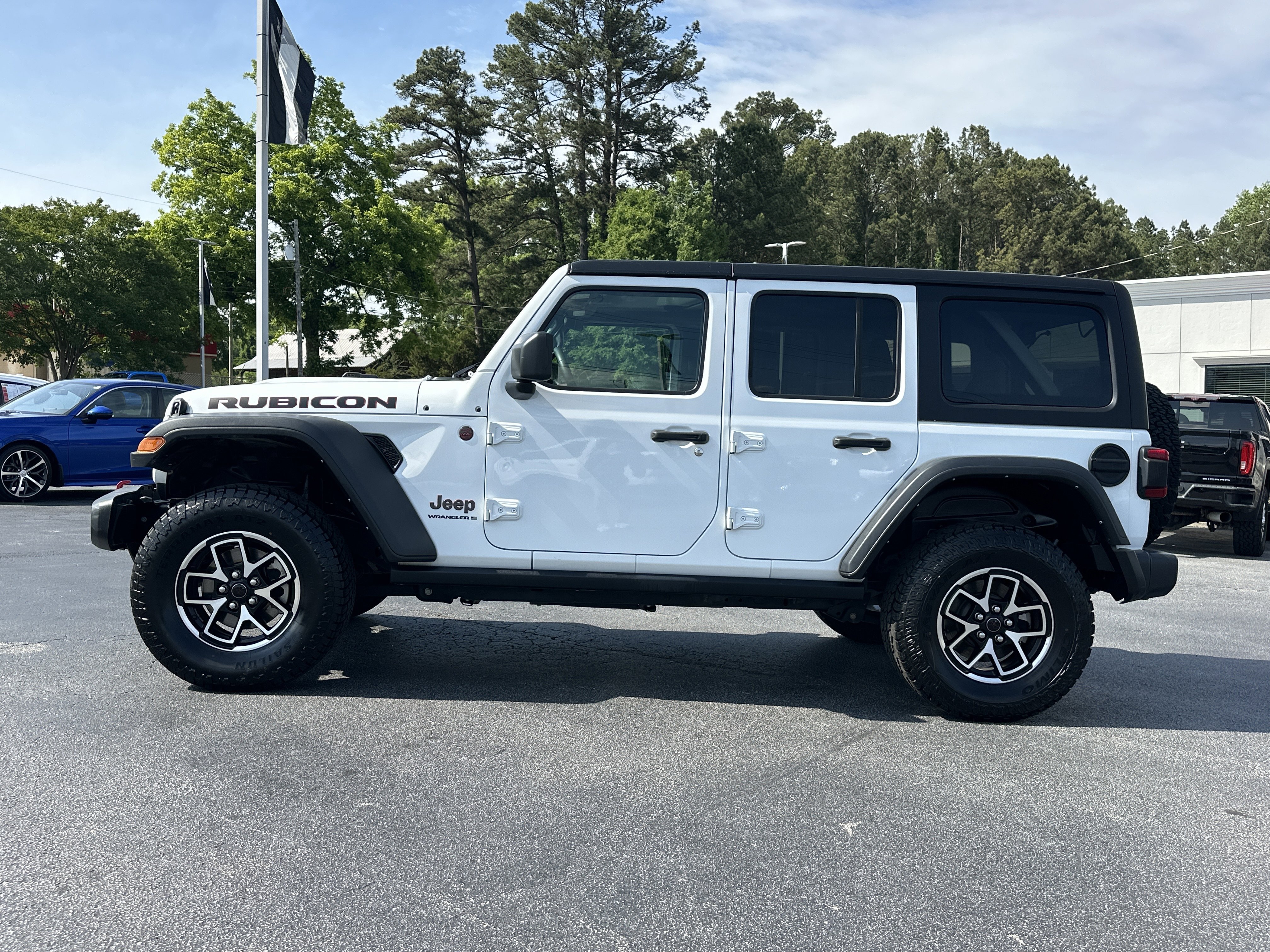 Used 2024 Bright White Clearcoat Jeep Rubicon image 5