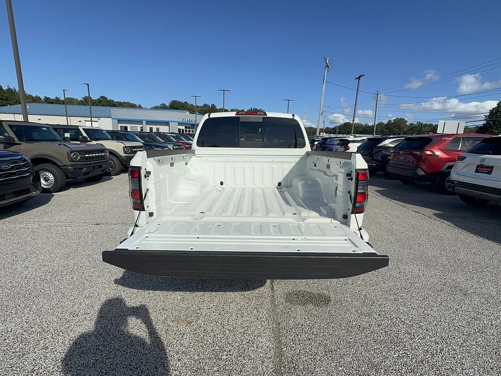 Used 2026 Glacier White Nissan PRO-4X image 5