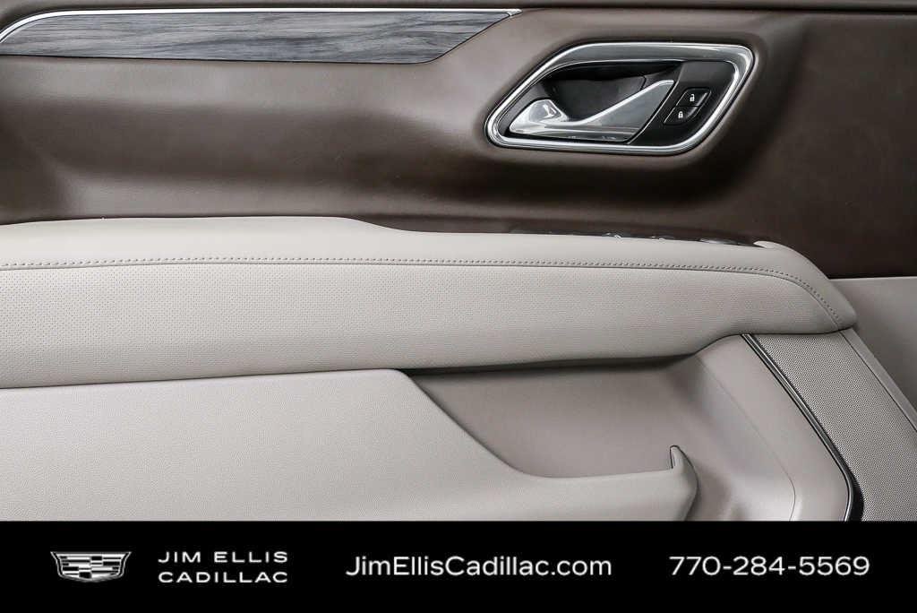 Used 2023 White Frost Tricoat GMC SLT image 6