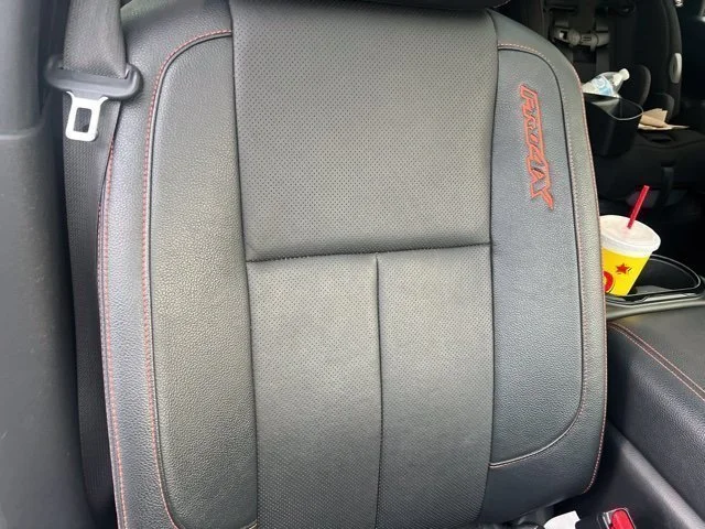 Used 2022 Black Nissan PRO-4X image 19