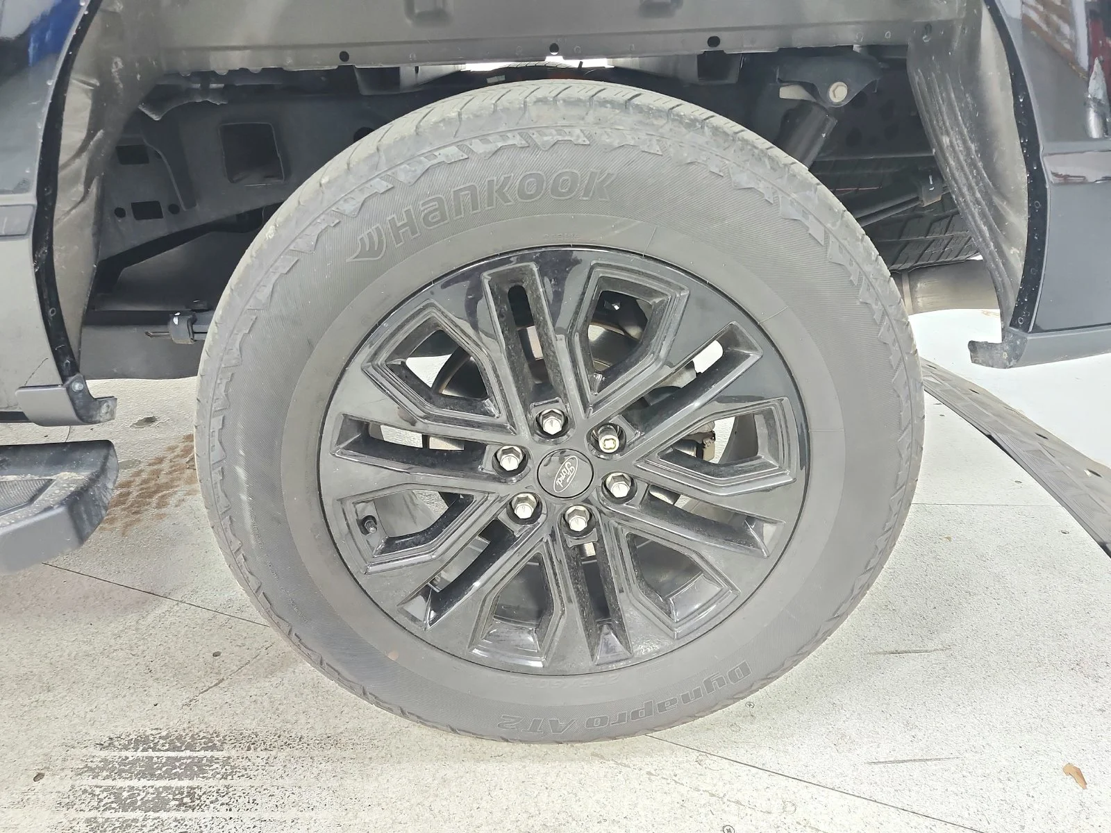 Used 2024 Black Ford Lariat image 19