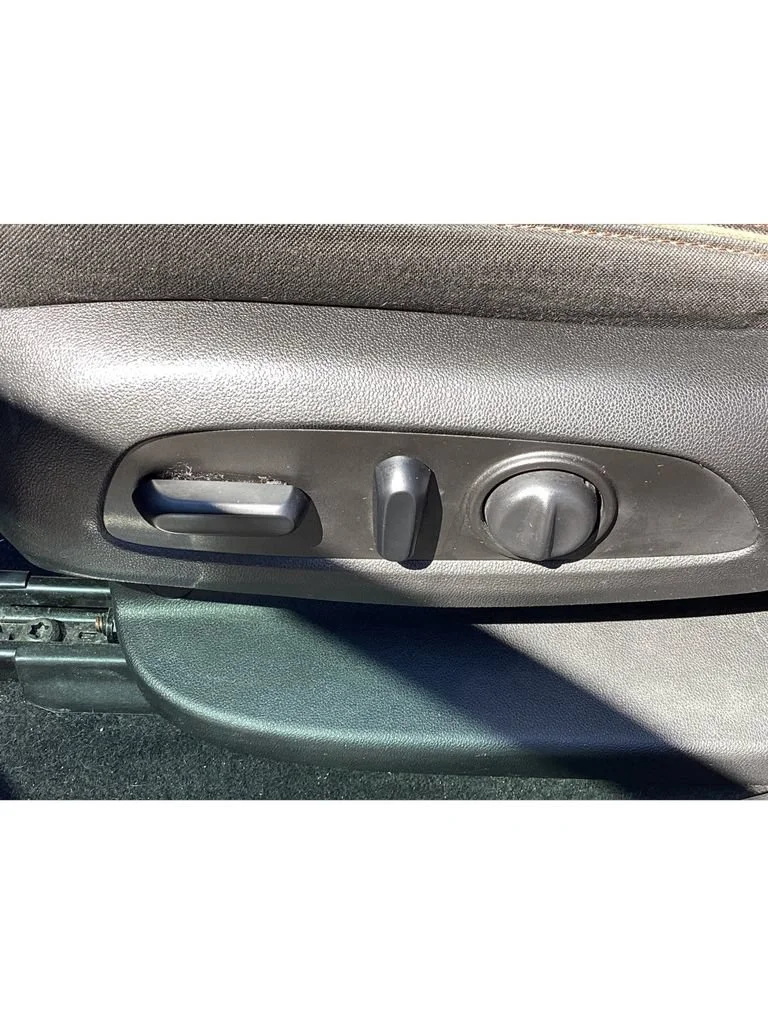 Used 2020 QUICKSILVER METALLIC GMC AT4 image 40