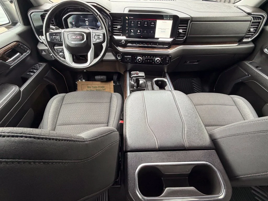 Used 2024 Black GMC Elevation image 12