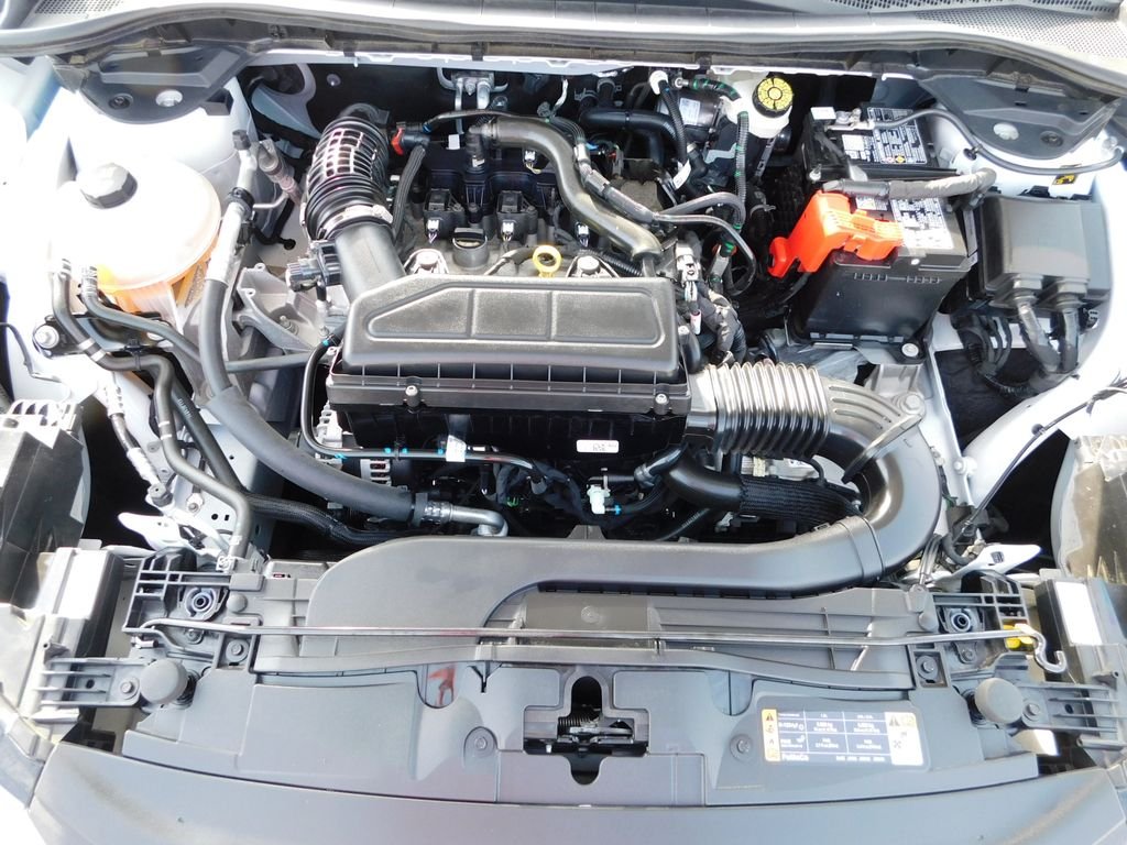 Used 2025 Oxford White Ford Active image 36