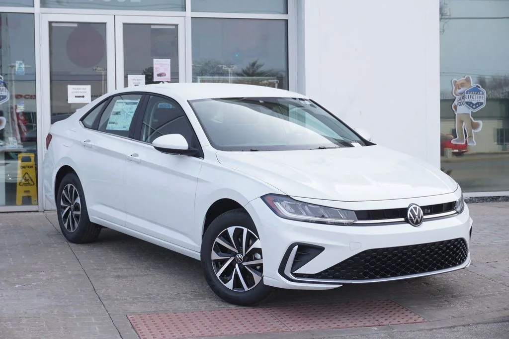New 2026 White Volkswagen 1.5T S image 3