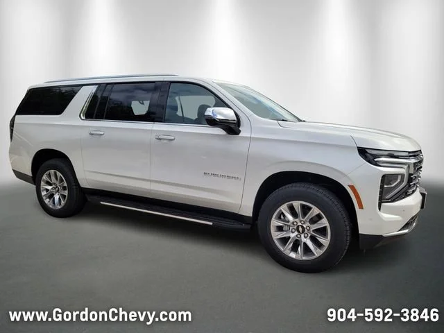 2025 Chevrolet Suburban Premier - Photo 10