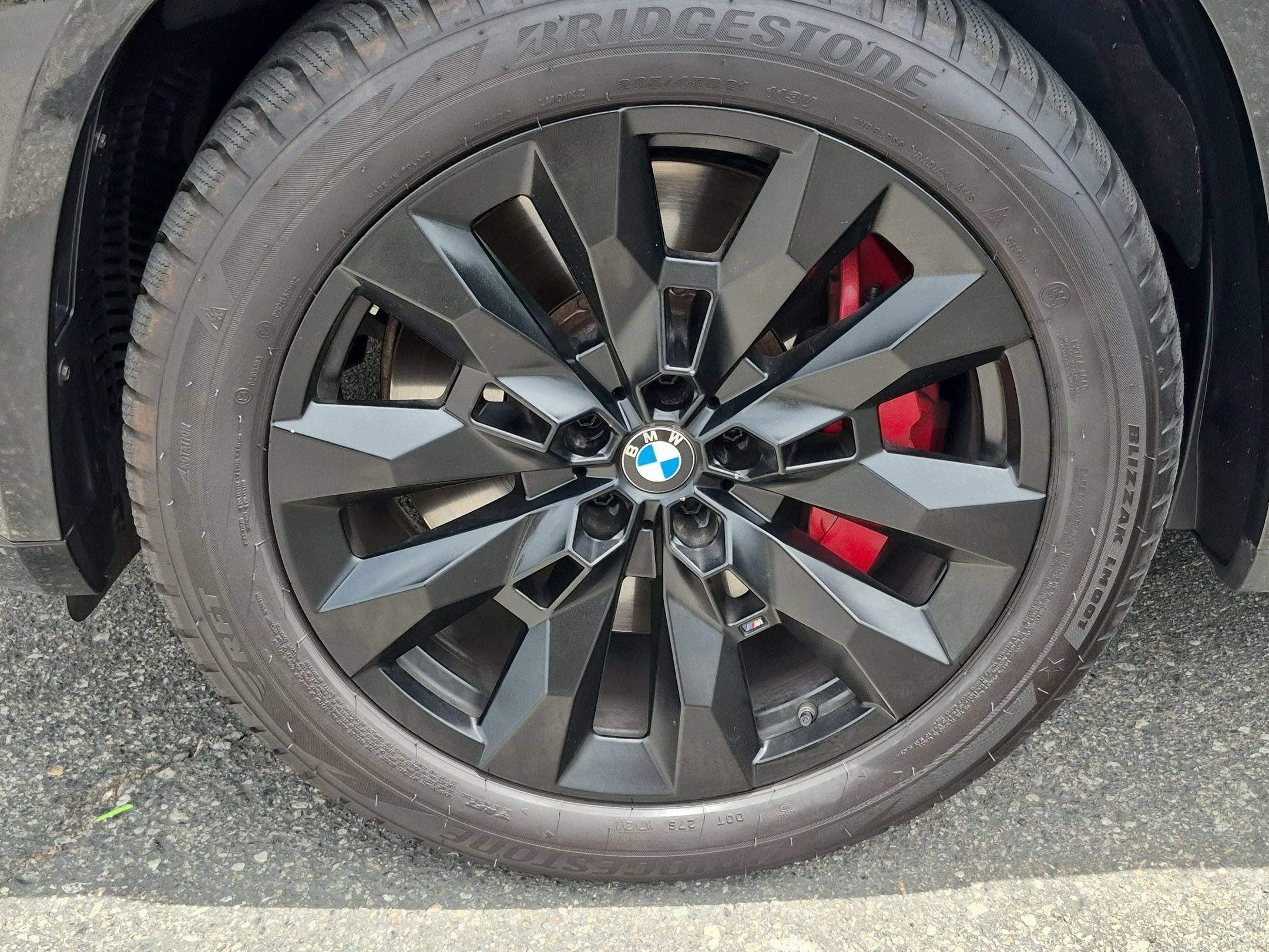 Used 2023 Black Sapphire Metallic BMW Electric/Hybrid image 12