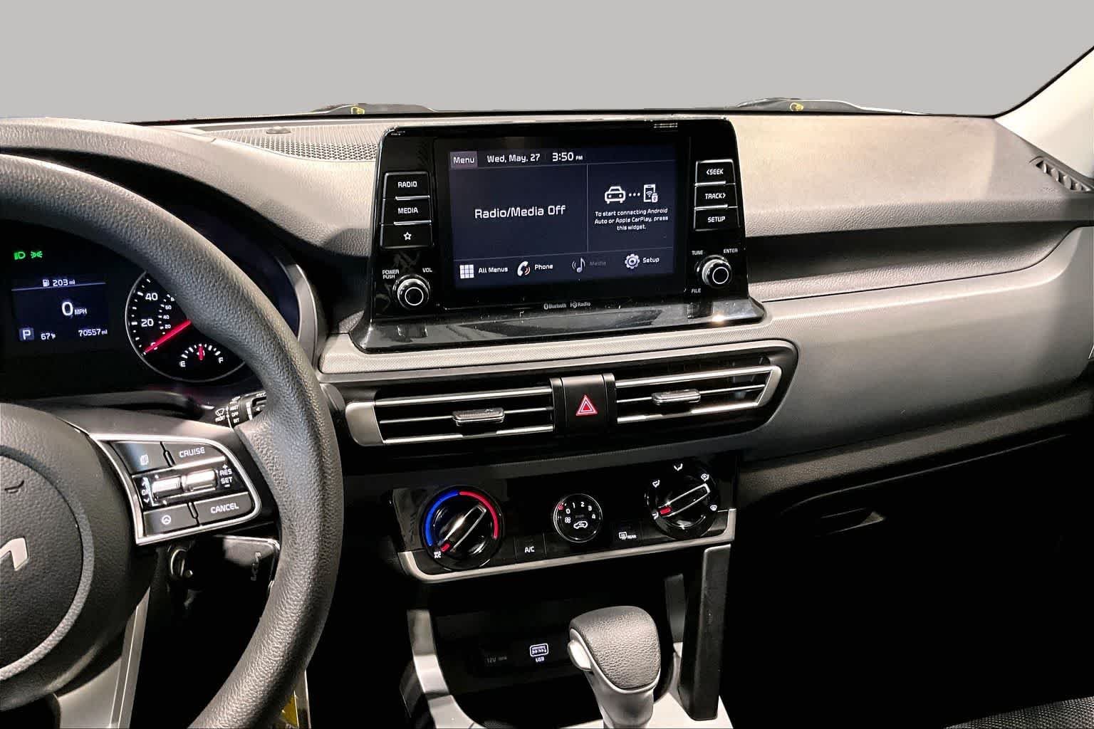 Certified Used 2023 Snow White Pearl Kia LX image 7